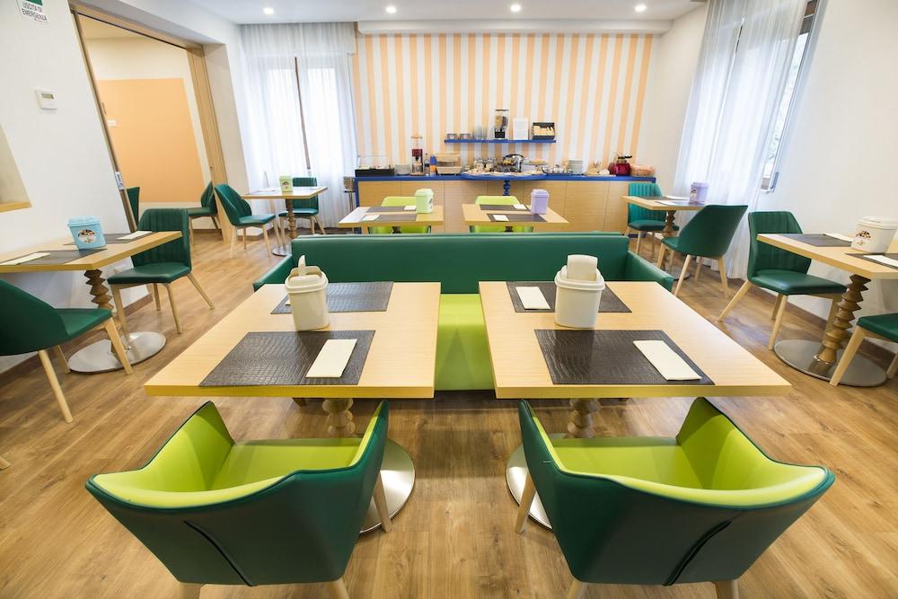 La Gustea Hotel & Cucina Сартеано Екстер'єр фото