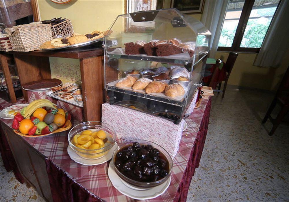 La Gustea Hotel & Cucina Сартеано Екстер'єр фото